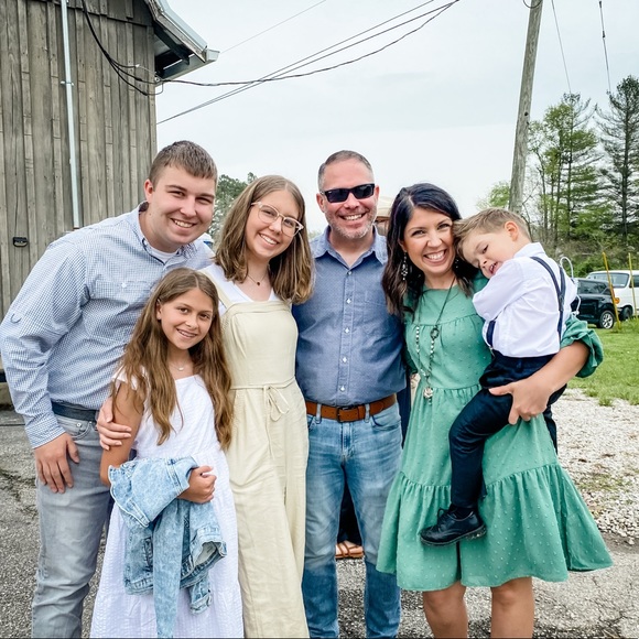 Meet your Posher, Tarah - Picture 5 of 5